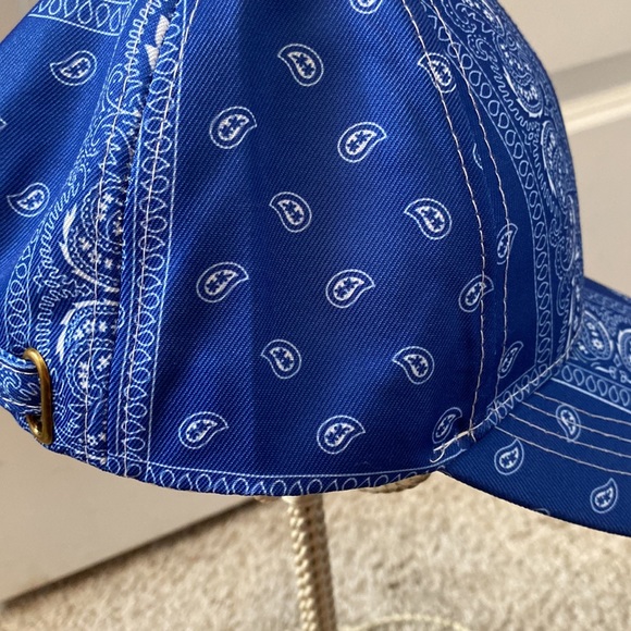 😍🆕Bandana Design Baseball Cap- Royal Blue and White: Unisex - Picture 4 of 5